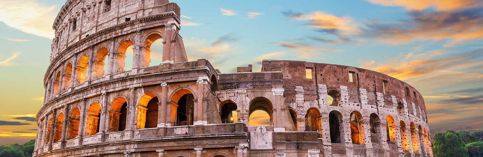 View of the Rome coliseum building 