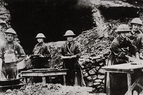 Charity volunteers at the front during First World War