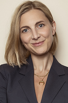 Bayes Alumni Award winner Caroline
