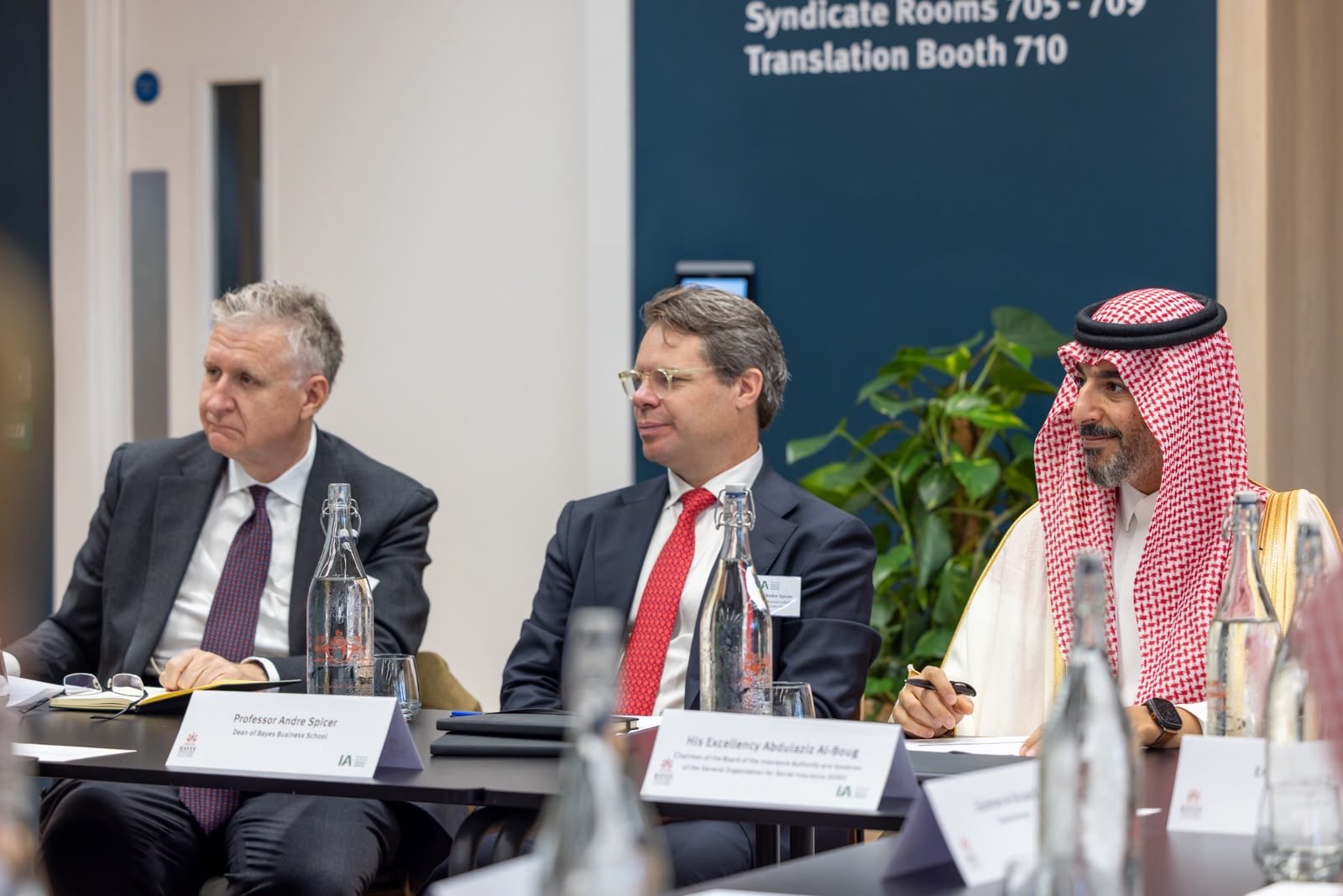 Professor Andre Spicer in conversation with delegates