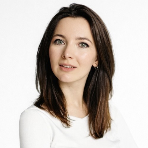 Portrait of Dr Anastasia Richmond