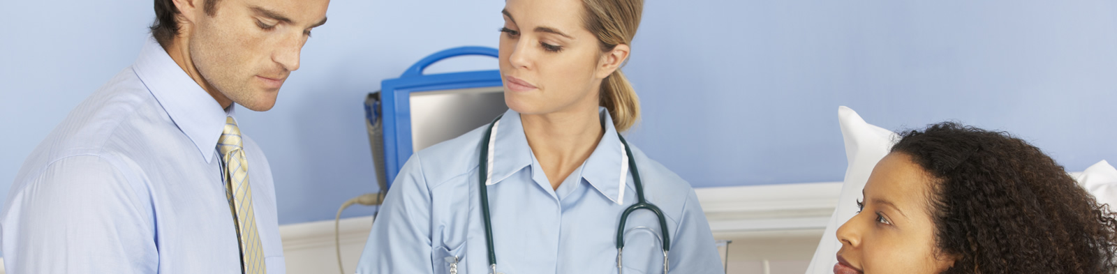 Doctors discuss patient medical history